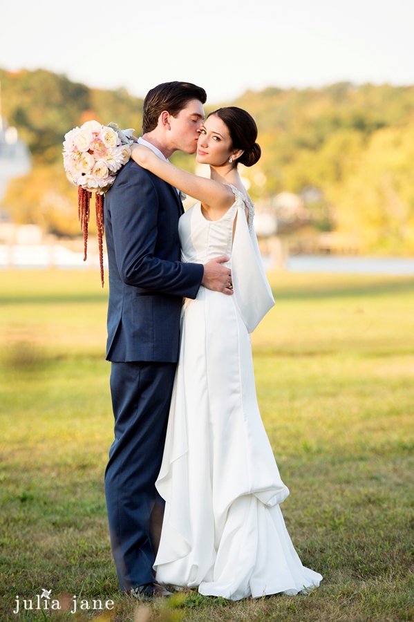 Outdoor Wedding Photography by Connecticut Wedding Photographer Julia Jane Studios  
